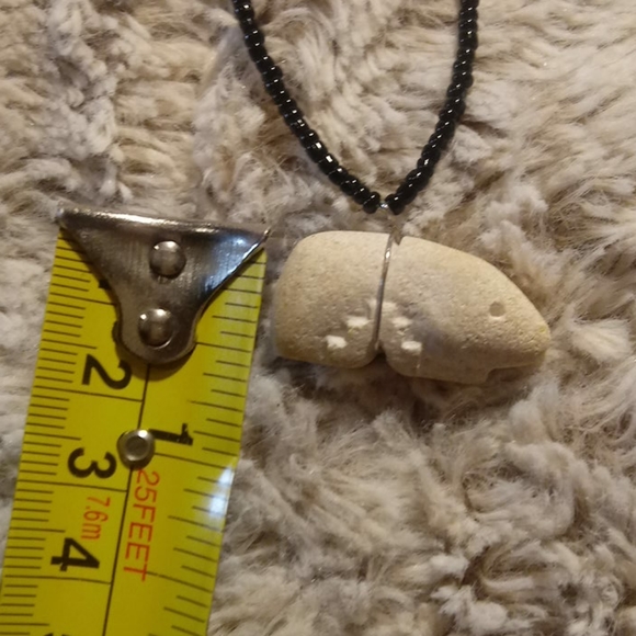 White Stone bear beaded necklace black/blue - Picture 15 of 16